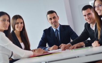 Aus der Praxis für Personaldienstleister und Zeitarbeit